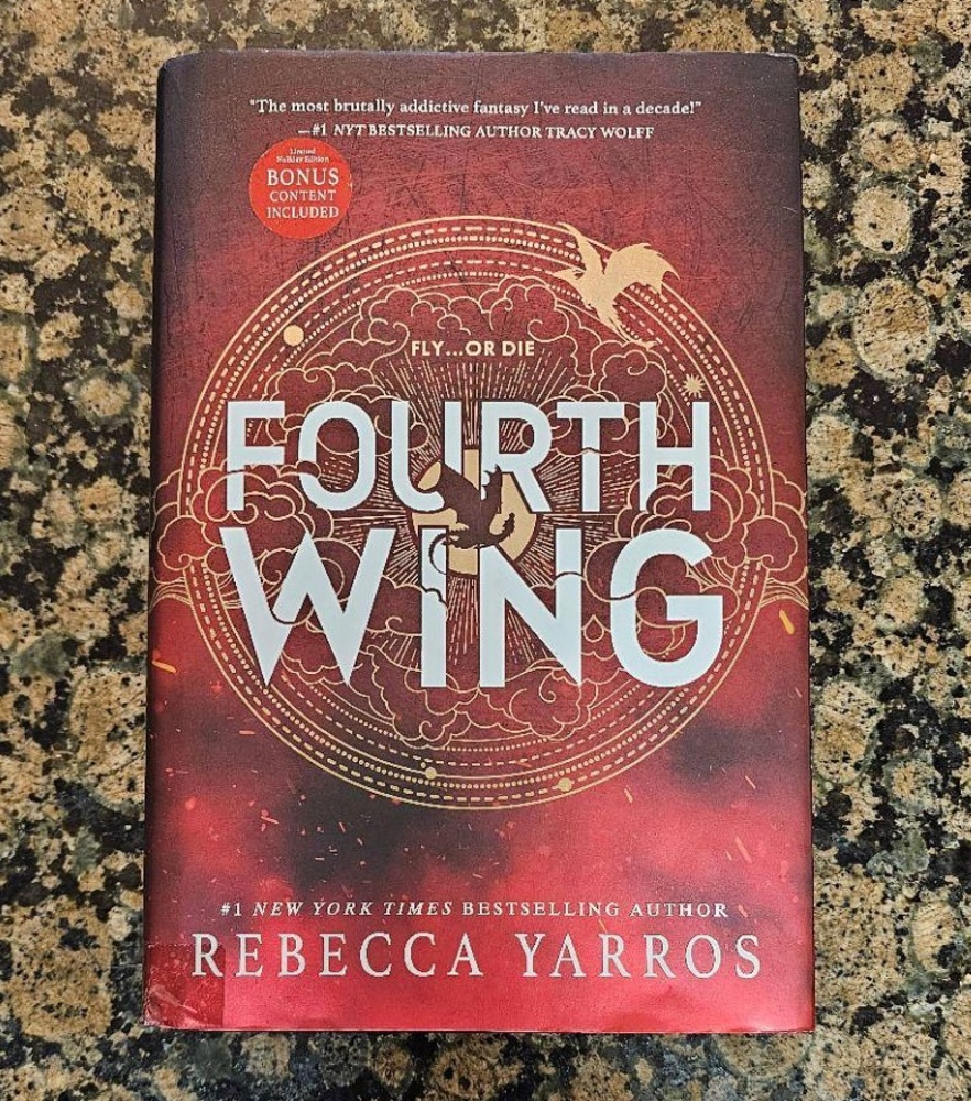 Fourth Wing Special Holiday Edition Rebecca Yarros Bonus Chapter 1st Print Edges
